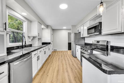60195 Emerald Drive South Bend IN 46614