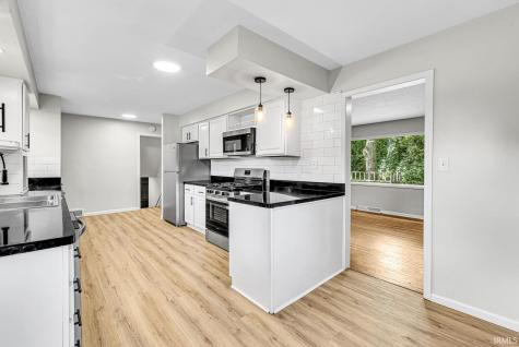 60195 Emerald Drive South Bend IN 46614