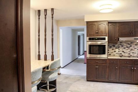 8729 Nicole Drive Fort Wayne IN 46806