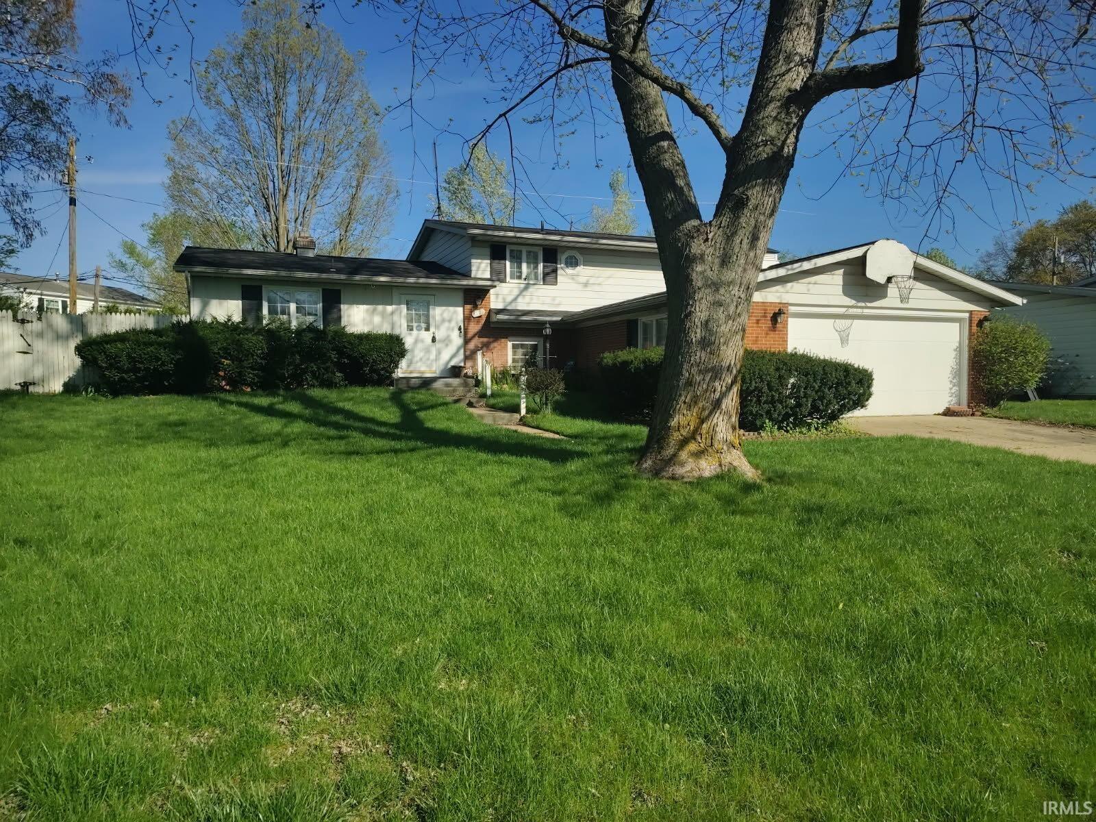 1623 Victoria Drive Elkhart IN 46514