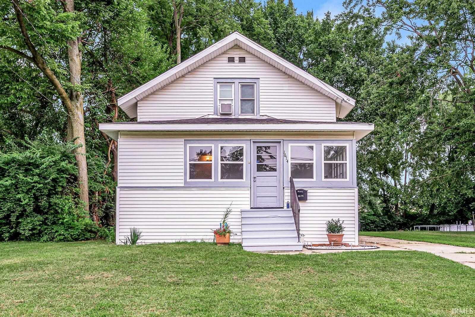 1614 Grant Street Elkhart IN 46514