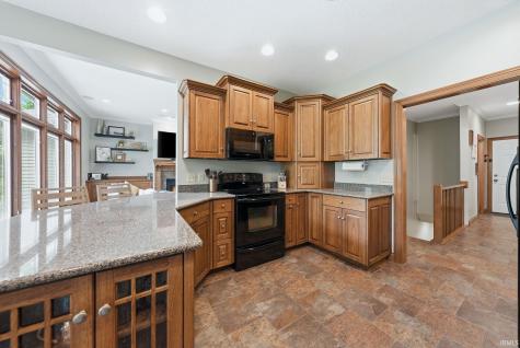 8630 N 000th Road Decatur IN 46733