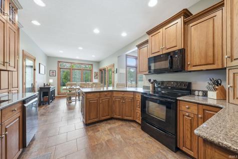 8630 N 000th Road Decatur IN 46733
