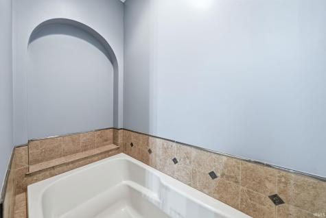 8630 N 000th Road Decatur IN 46733