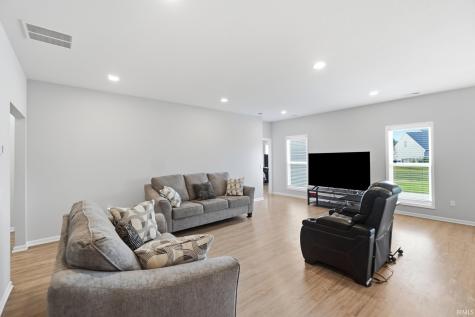 14719 Verona Lakes Passage Fort Wayne IN 46814