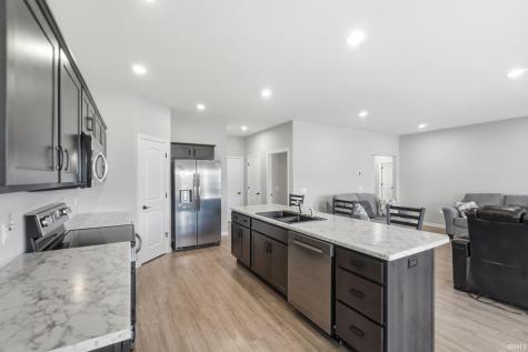 14719 Verona Lakes Passage Fort Wayne IN 46814