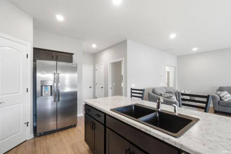 14719 Verona Lakes Passage Fort Wayne IN 46814