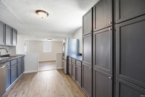1454 W Mcclurg Street Frankfort IN 46041