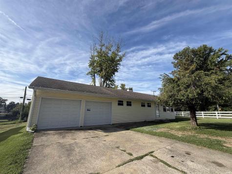 1 Lynwood Drive Washington IN 47501