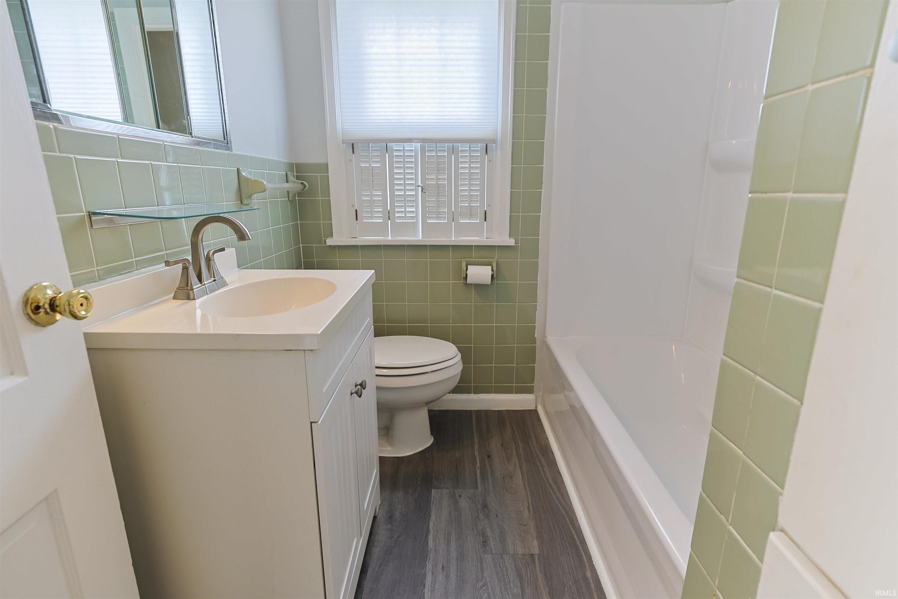 1107 Prospect Drive Mishawaka IN 46544