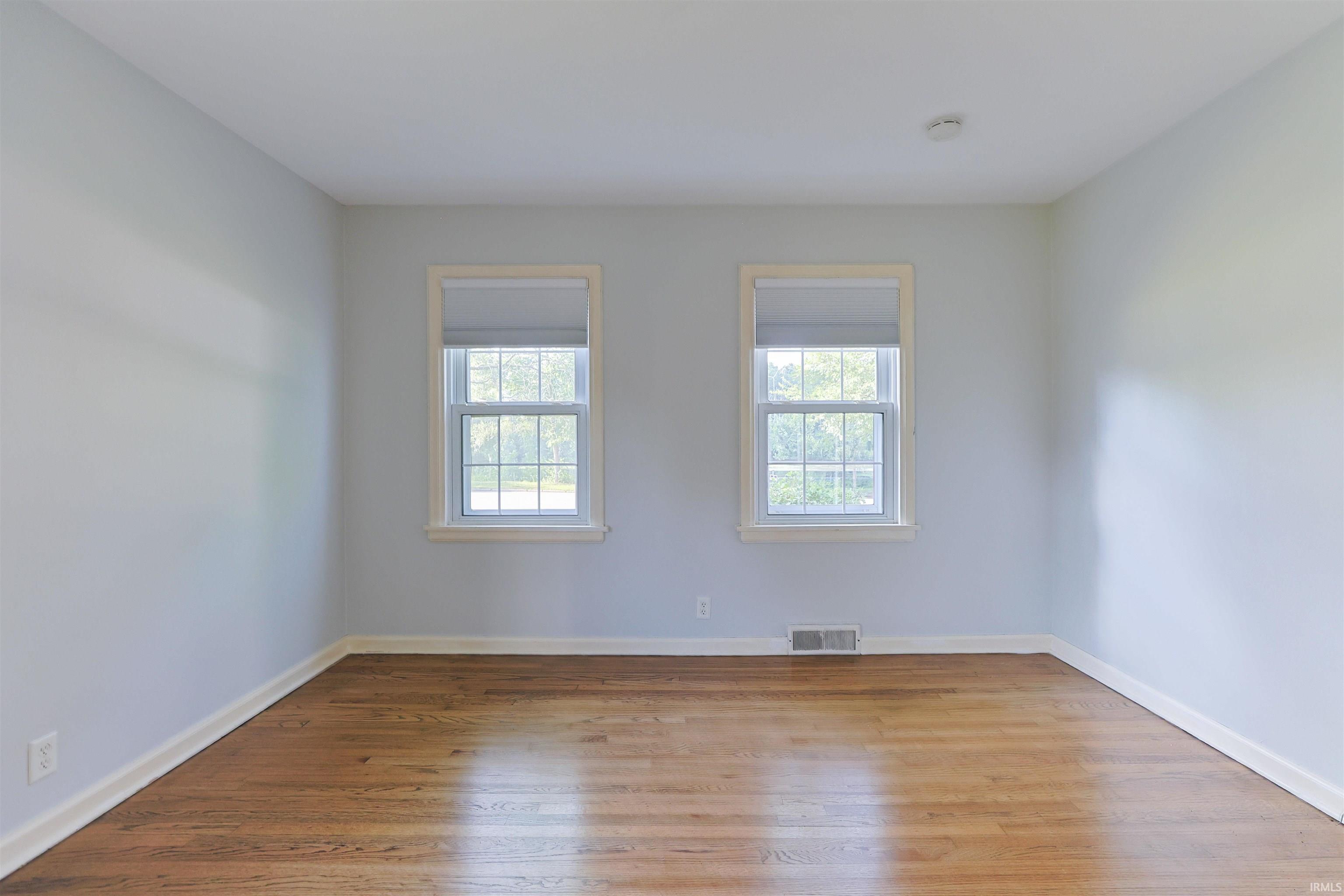 1107 Prospect Drive Mishawaka IN 46544