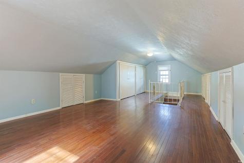 1107 Prospect Drive Mishawaka IN 46544