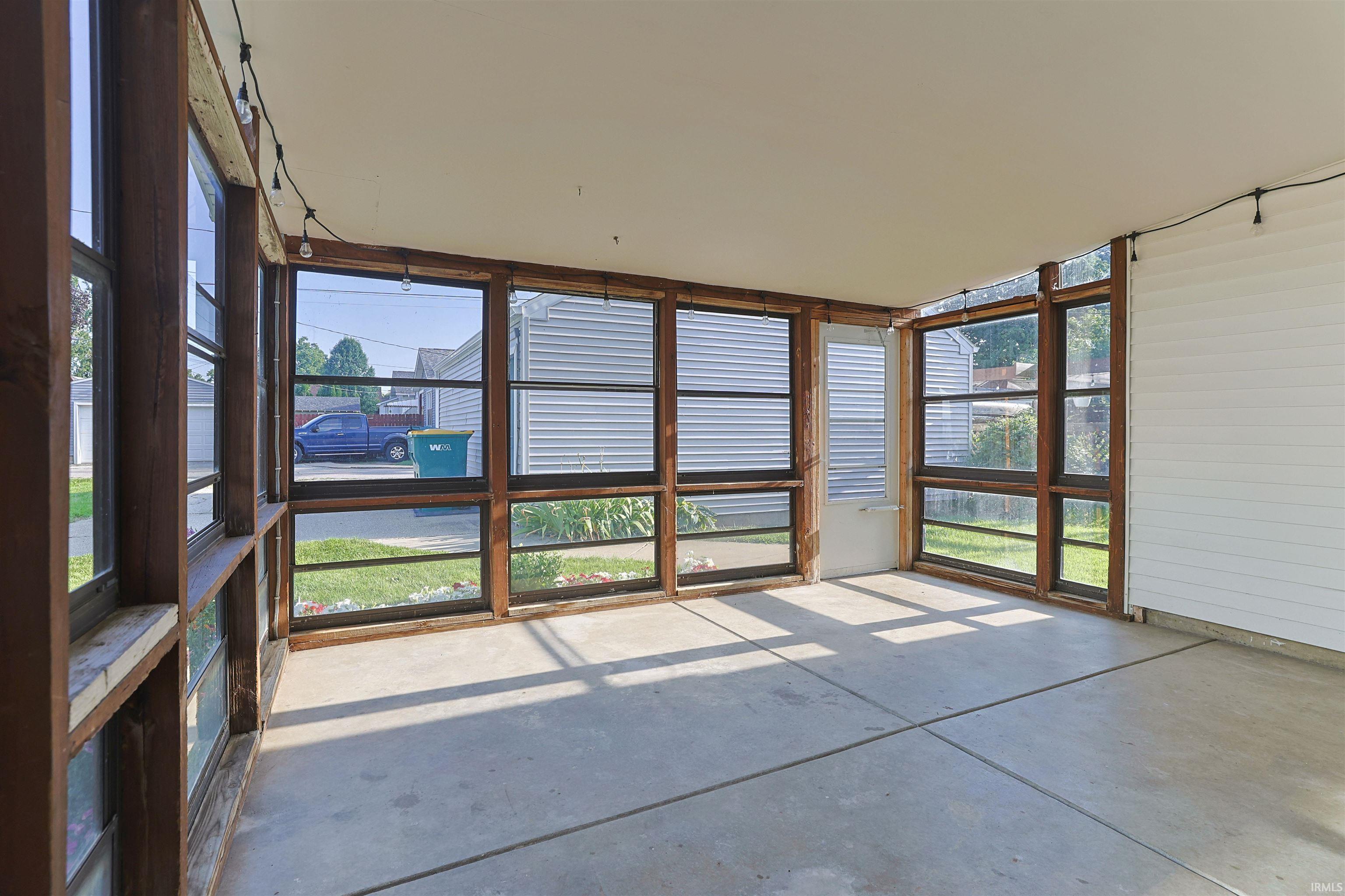 1107 Prospect Drive Mishawaka IN 46544