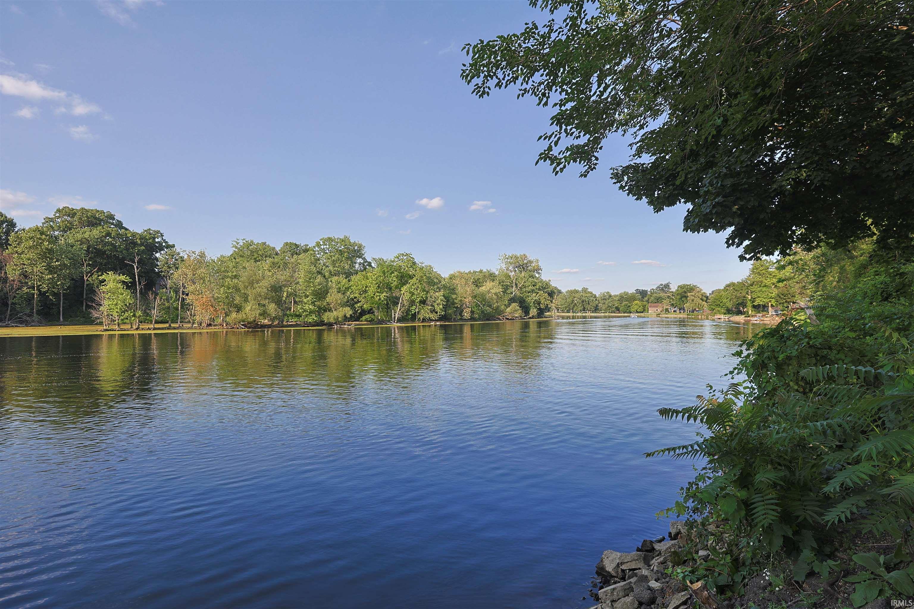 1107 Prospect Drive Mishawaka IN 46544