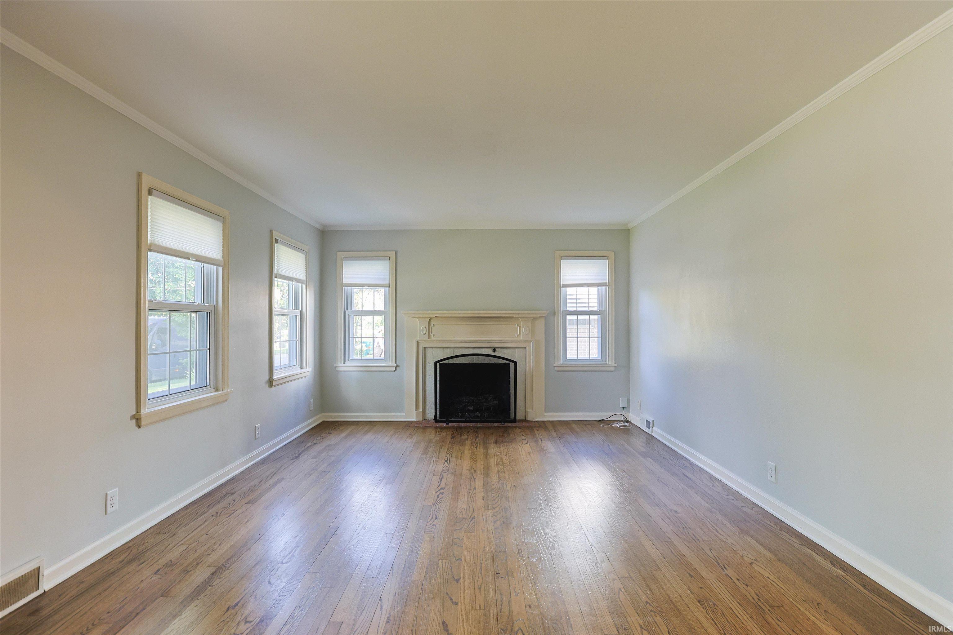 1107 Prospect Drive Mishawaka IN 46544