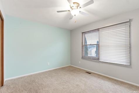 806 Lydia Drive Warsaw IN 46582