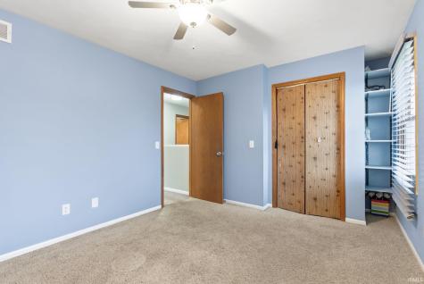 806 Lydia Drive Warsaw IN 46582