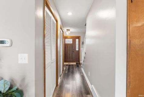 806 Lydia Drive Warsaw IN 46582