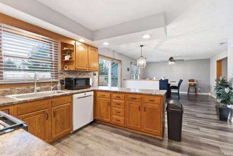 806 Lydia Drive Warsaw IN 46582