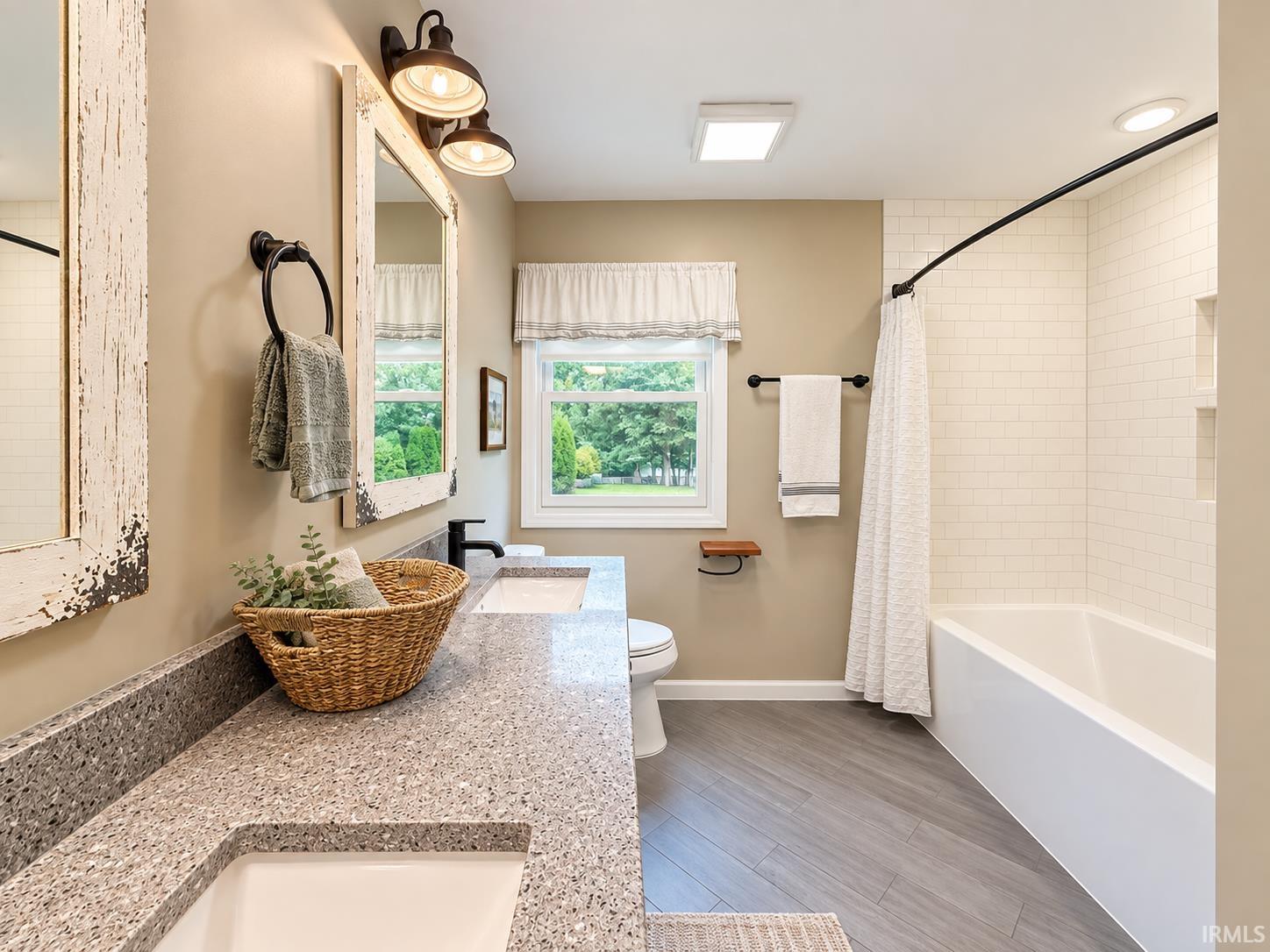 12261 Settlers Cove Court Granger IN 46530