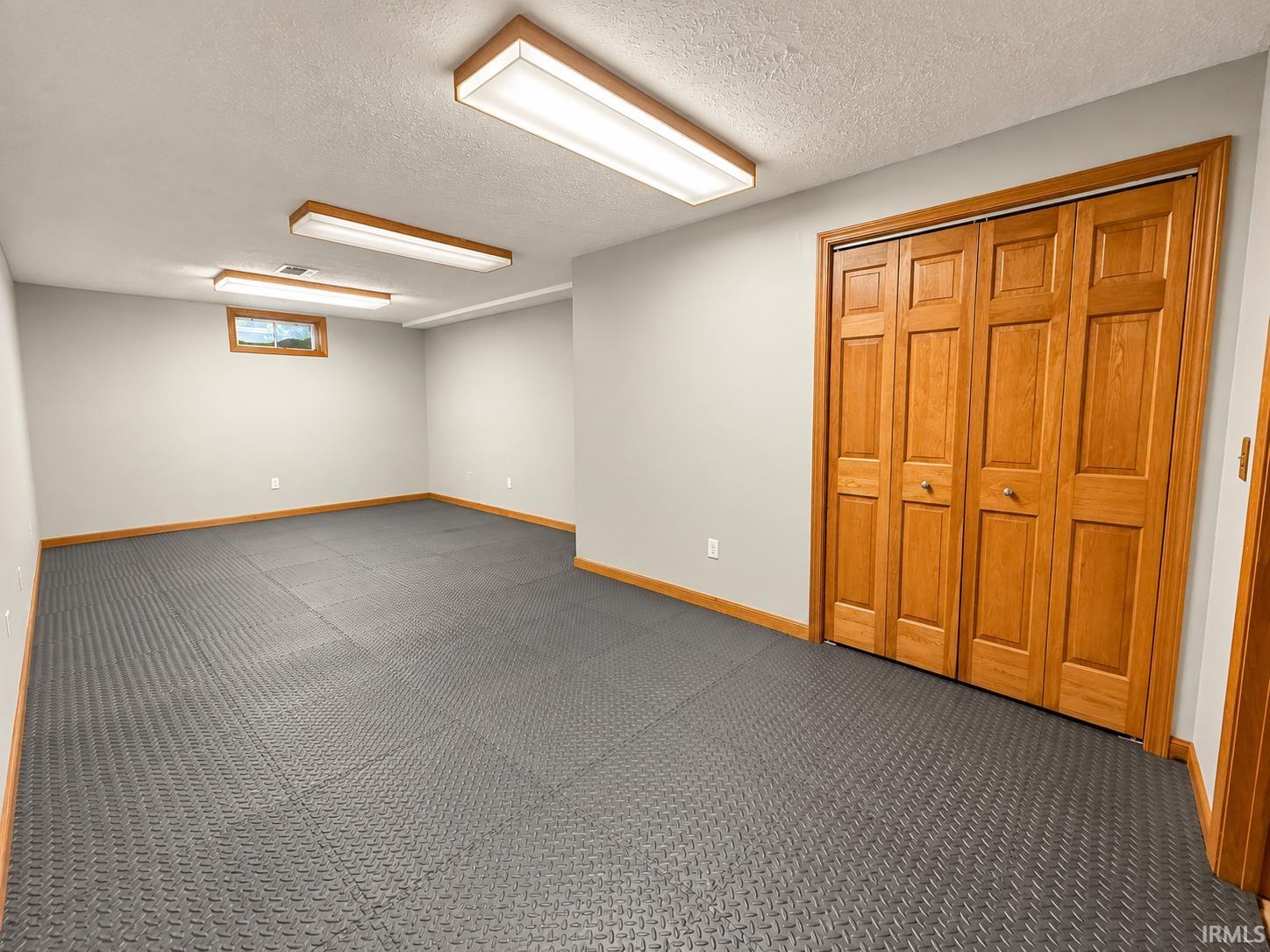 12261 Settlers Cove Court Granger IN 46530