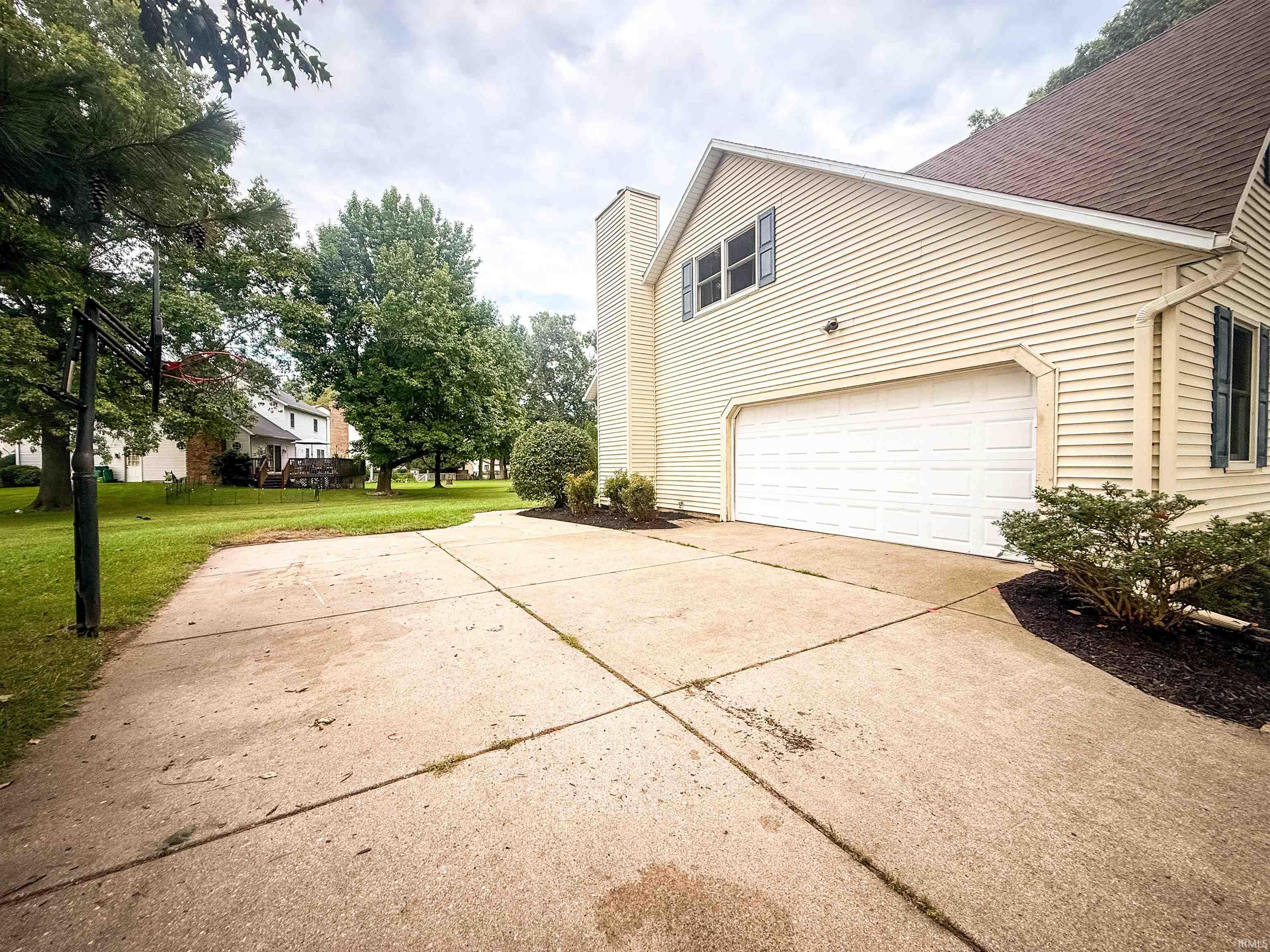 12261 Settlers Cove Court Granger IN 46530