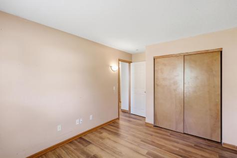 9804 La Mesa Drive Fort Wayne IN 46825