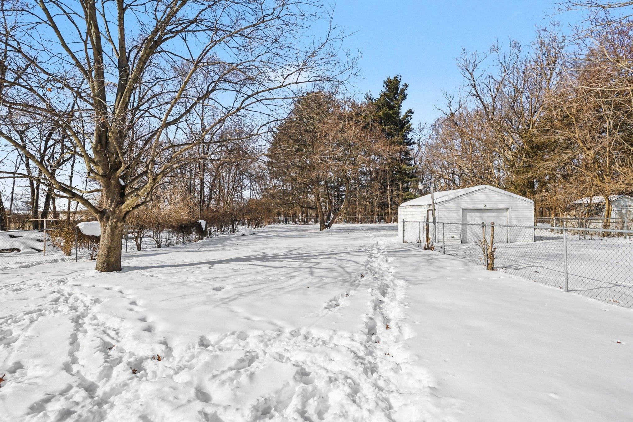 1517 Maplehurst Street Street Mishawaka IN 46565