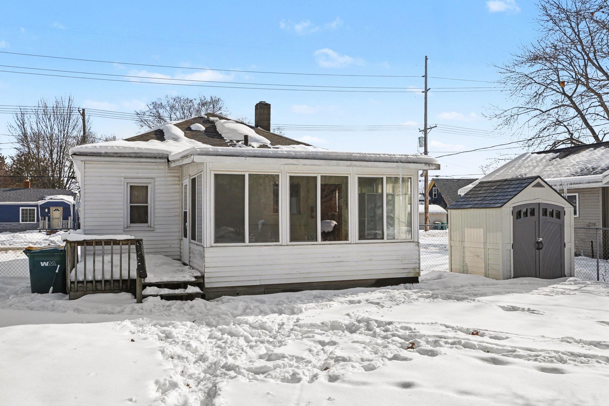 1517 Maplehurst Street Street Mishawaka IN 46565