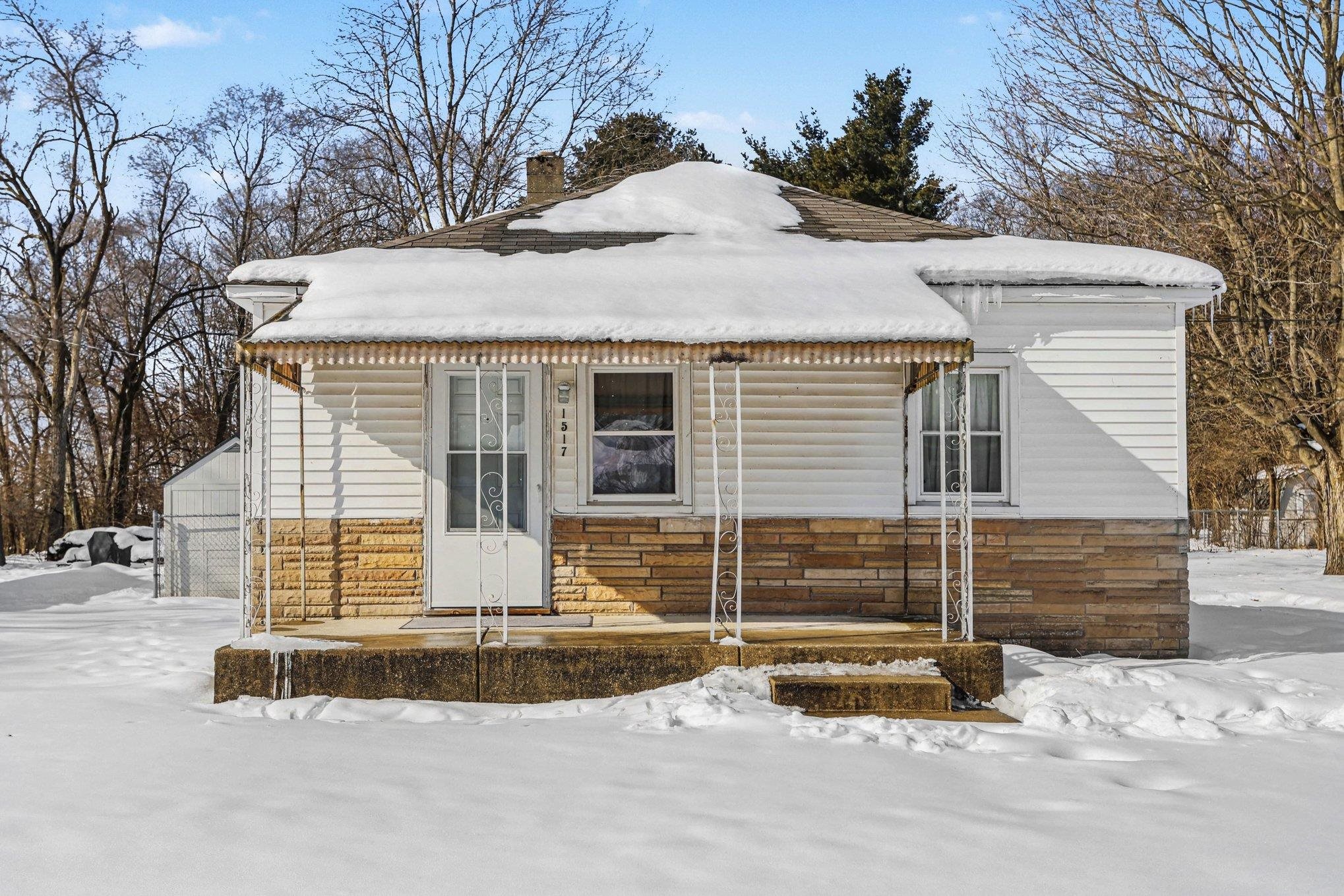 1517 Maplehurst Street Street Mishawaka IN 46565