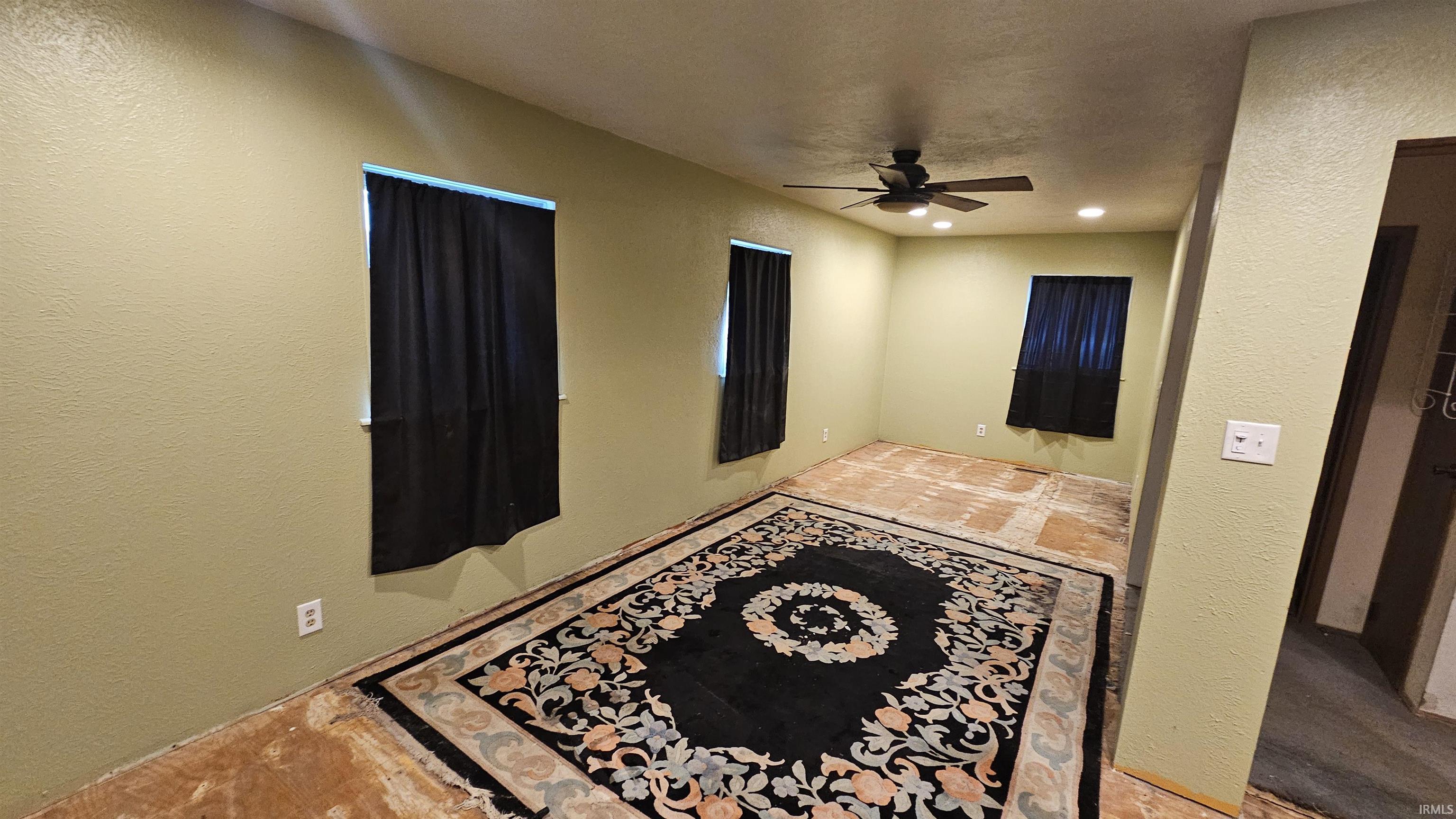 23913 Nora Street Elkhart IN 46516