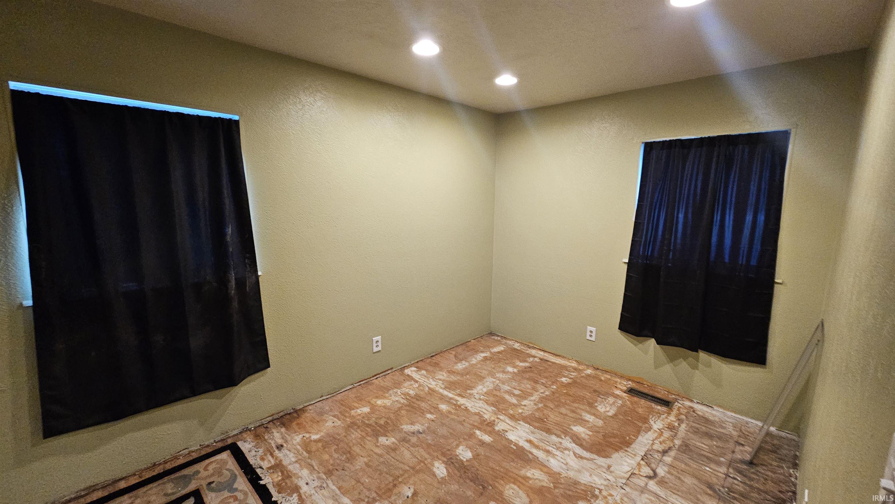 23913 Nora Street Elkhart IN 46516