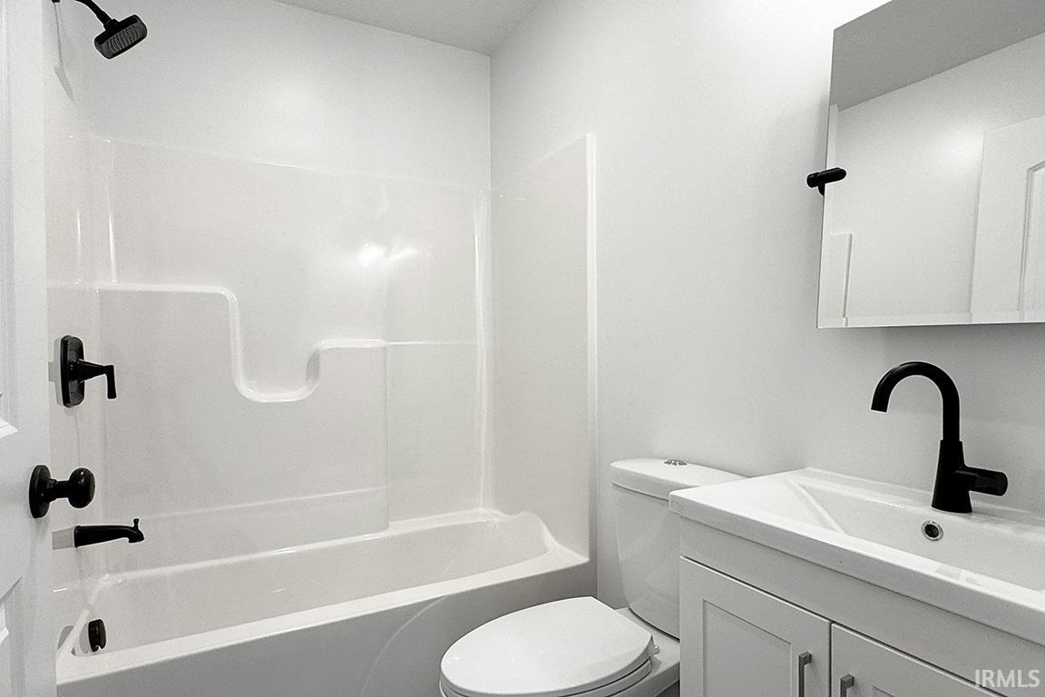 13120 Bear Creek Court Middlebury IN 46540