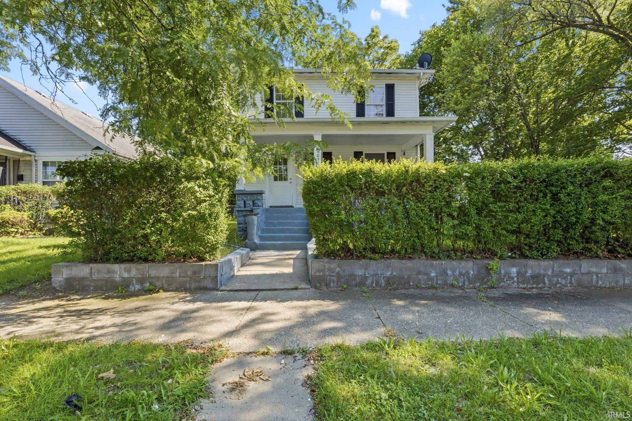 705 W Indiana Avenue Elkhart IN 46516