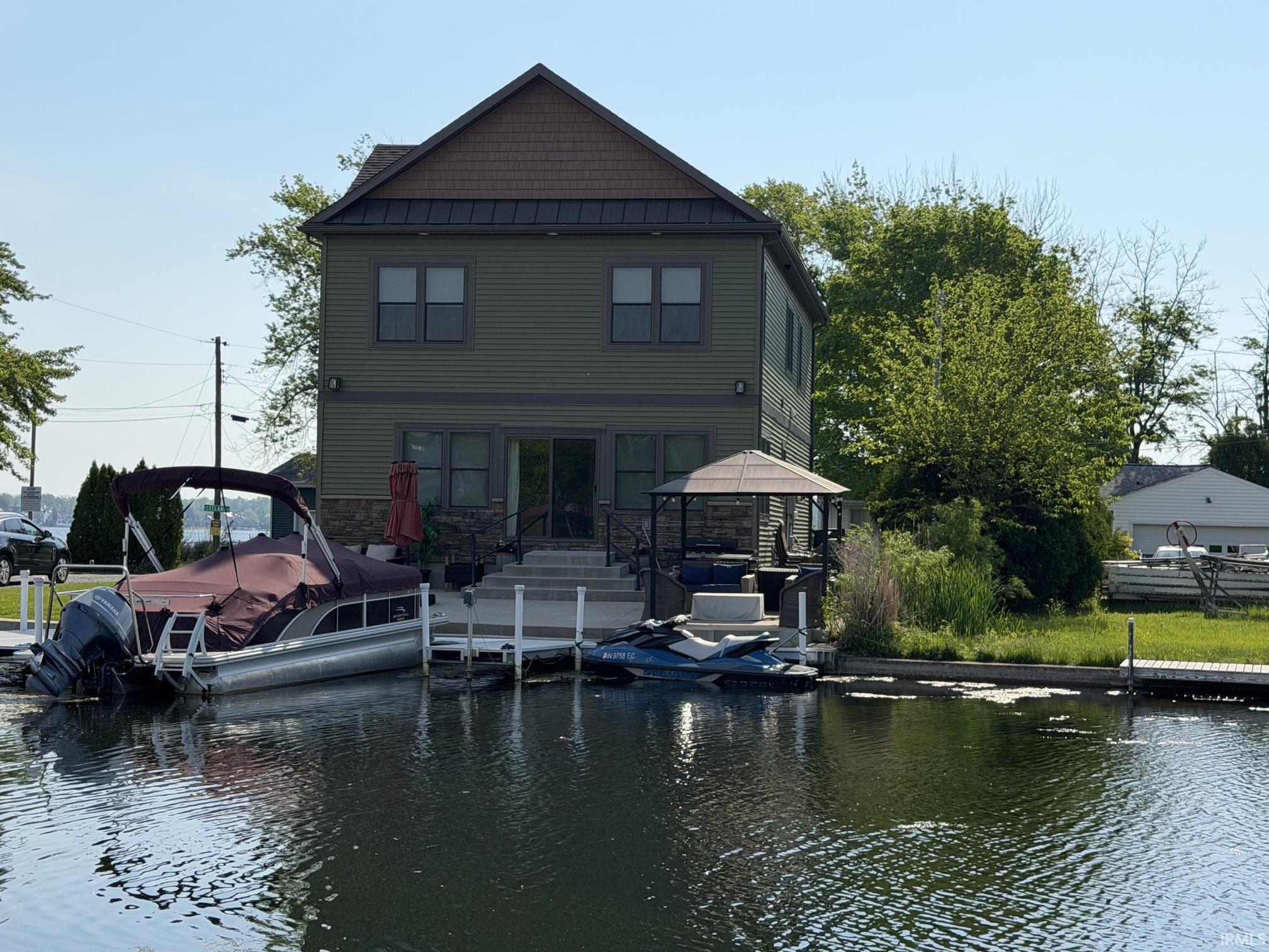 10387 N Leeland Lane Syracuse IN 46567