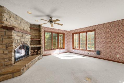925 W Oakwood Lane Paoli IN 47454