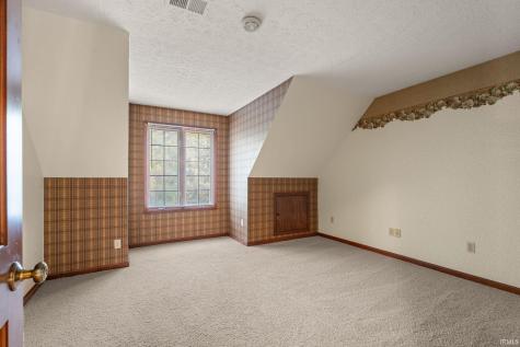 925 W Oakwood Lane Paoli IN 47454