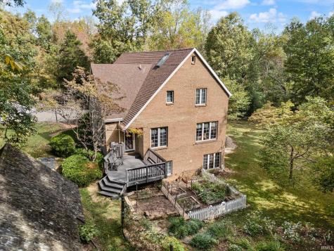 925 W Oakwood Lane Paoli IN 47454