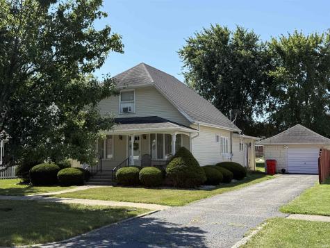 215 E Lyman Street Francesville IN 47946