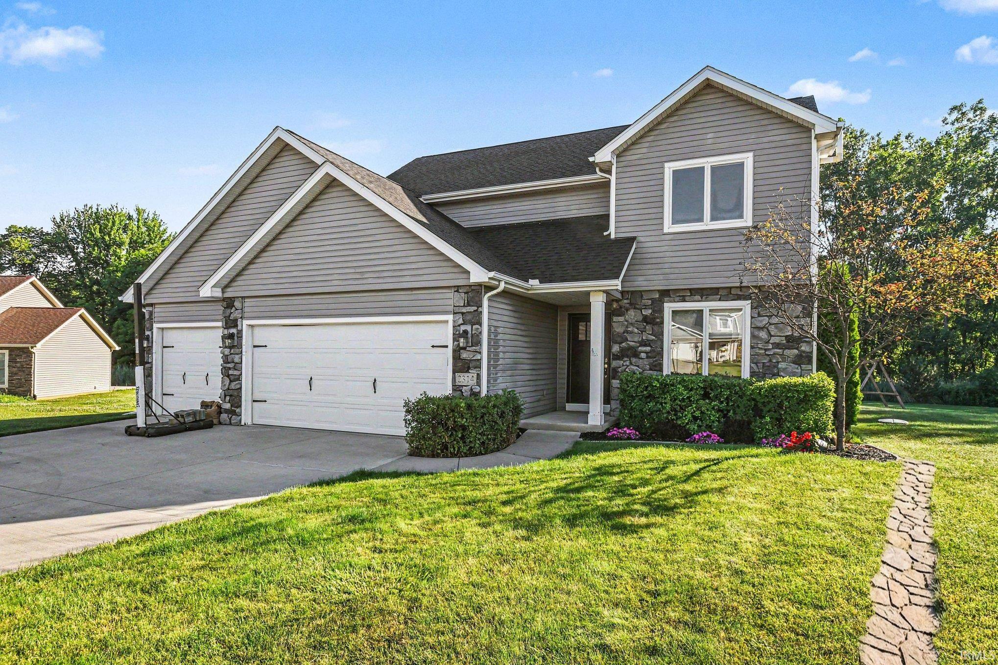 2314 Falcon Drive Warsaw IN 46580