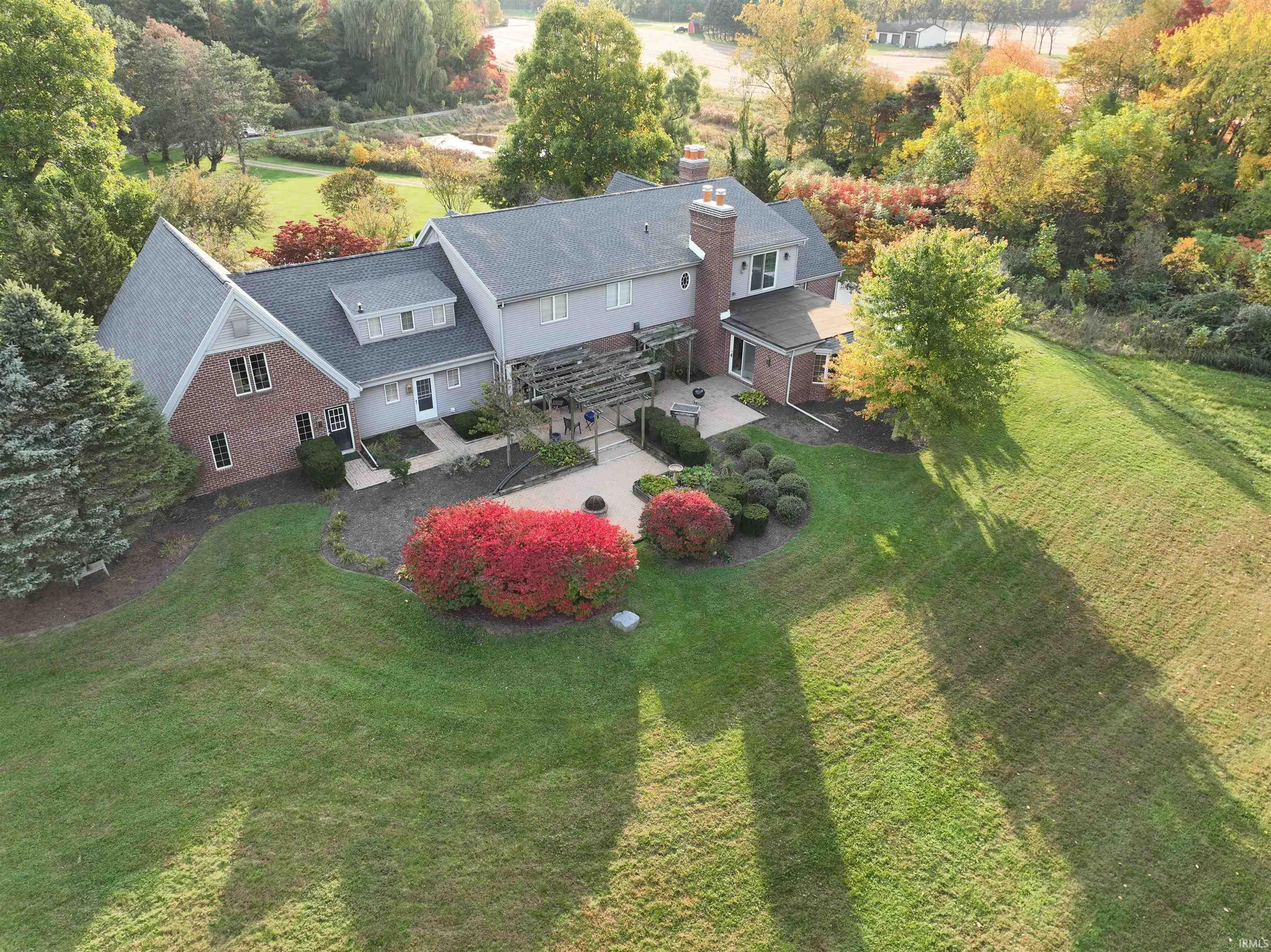 68255 Lilac Road Lakeville IN 46536