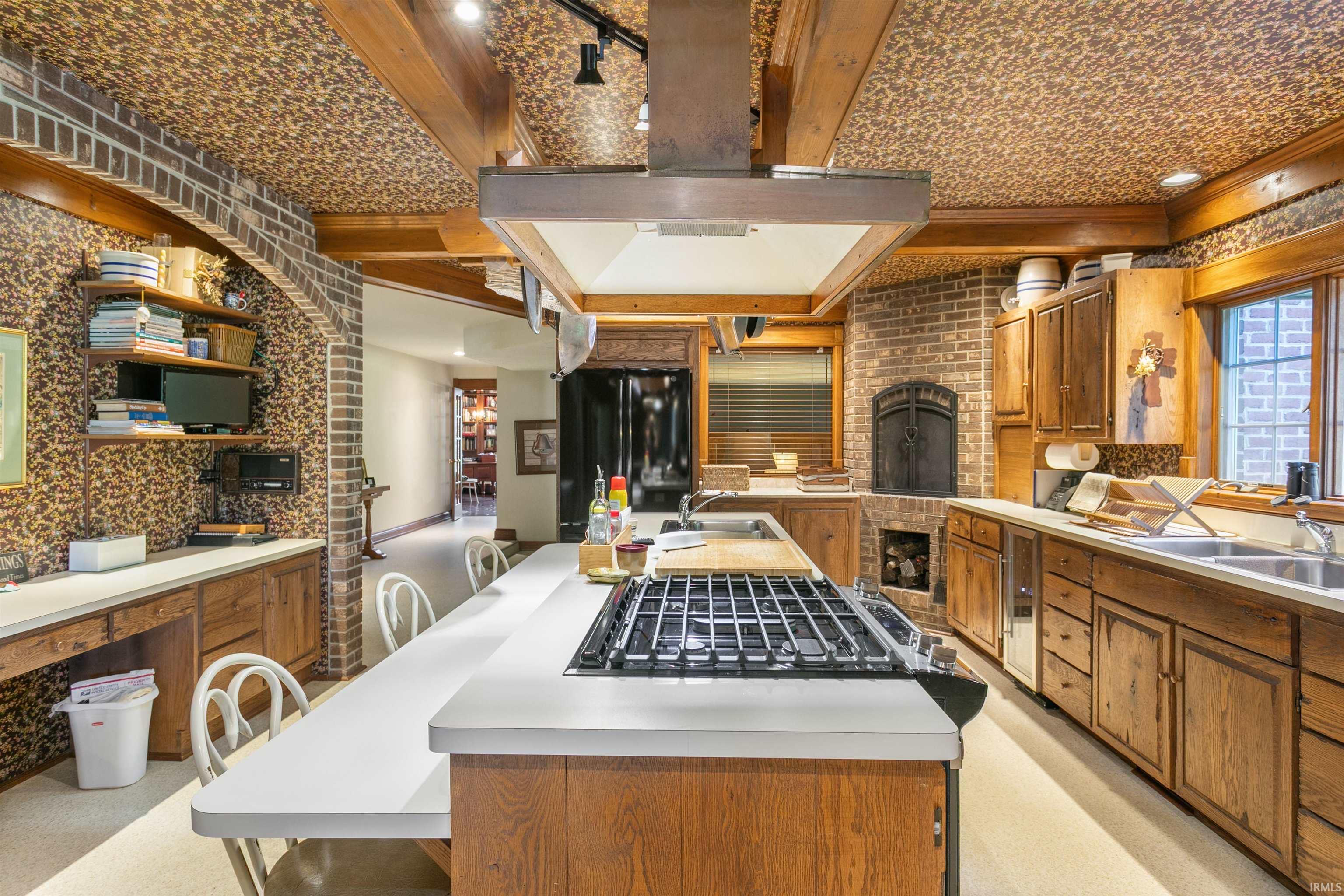68255 Lilac Road Lakeville IN 46536