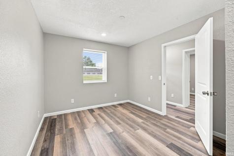 704 E Ninth Street Huntingburg IN 47542