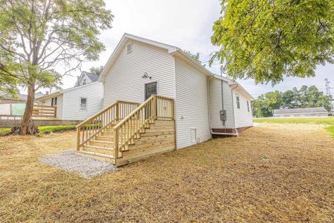704 E Ninth Street Huntingburg IN 47542