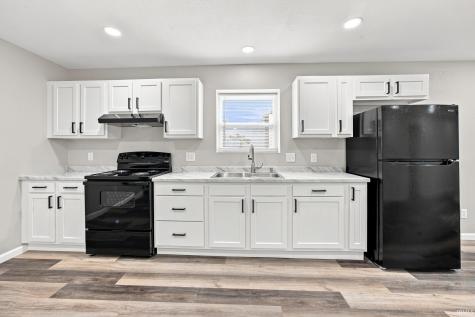 704 E Ninth Street Huntingburg IN 47542