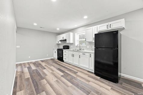 704 E Ninth Street Huntingburg IN 47542