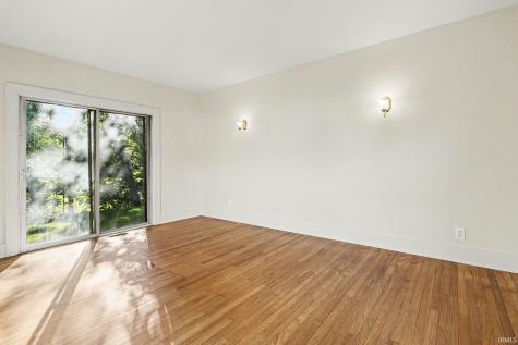 1744 Kessler Boulevard South Bend IN 46616
