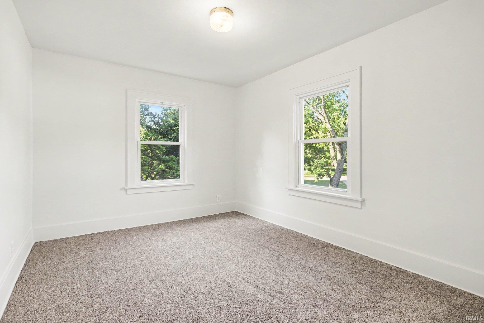 1744 Kessler Boulevard South Bend IN 46616
