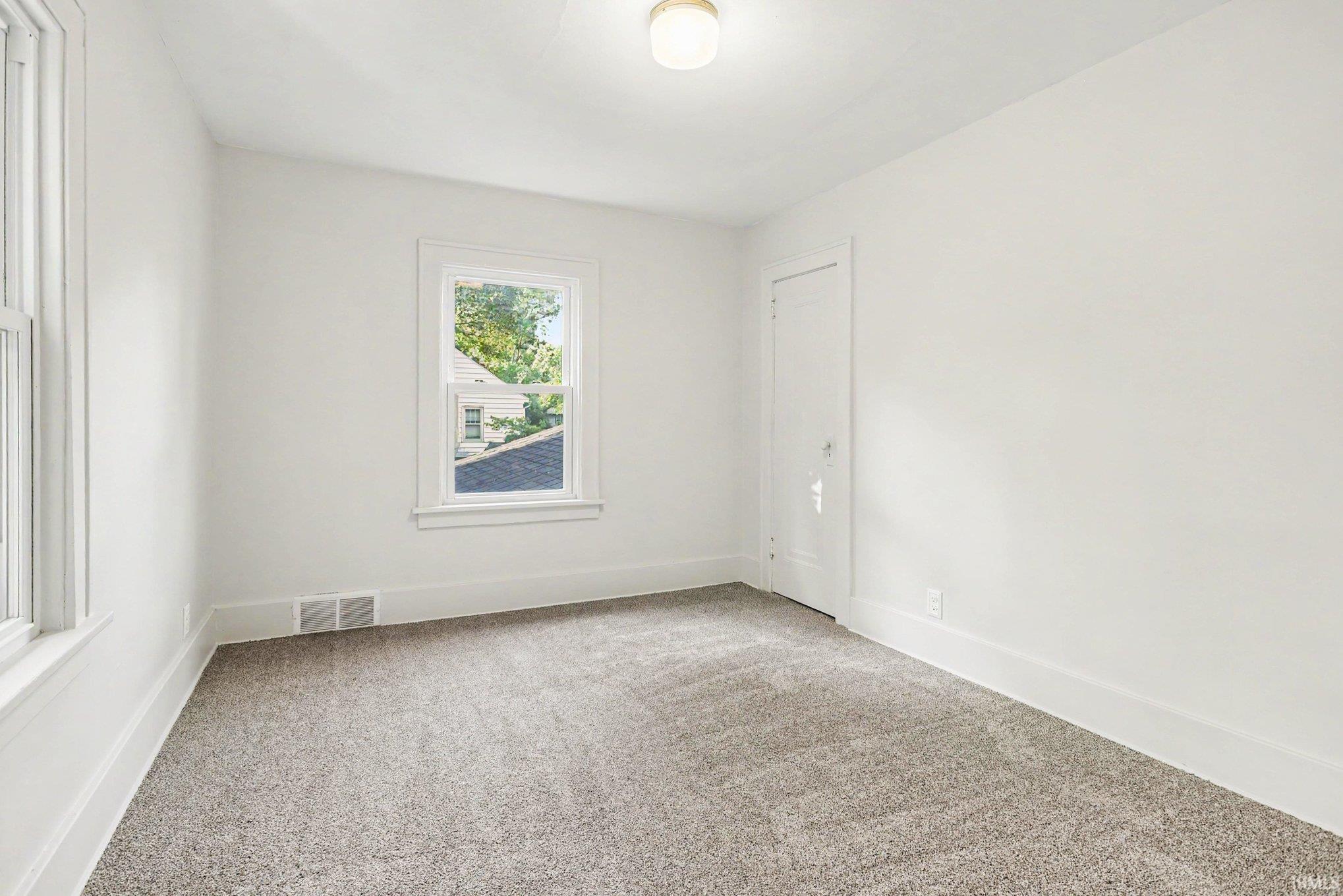 1744 Kessler Boulevard South Bend IN 46616