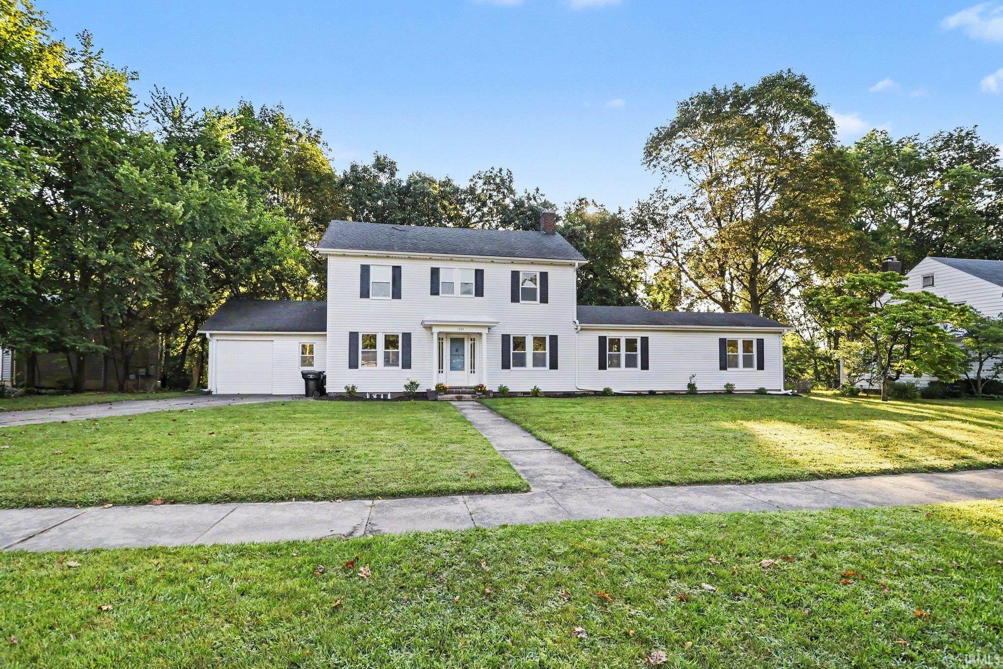 1744 Kessler Boulevard South Bend IN 46616